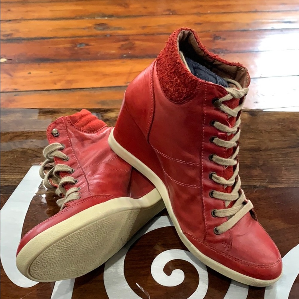 Booties - Picture 4 of 4